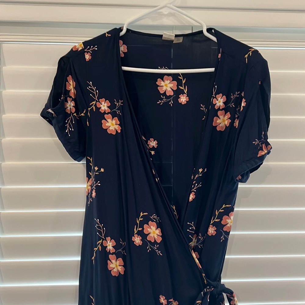 Roxy wrap dress size large